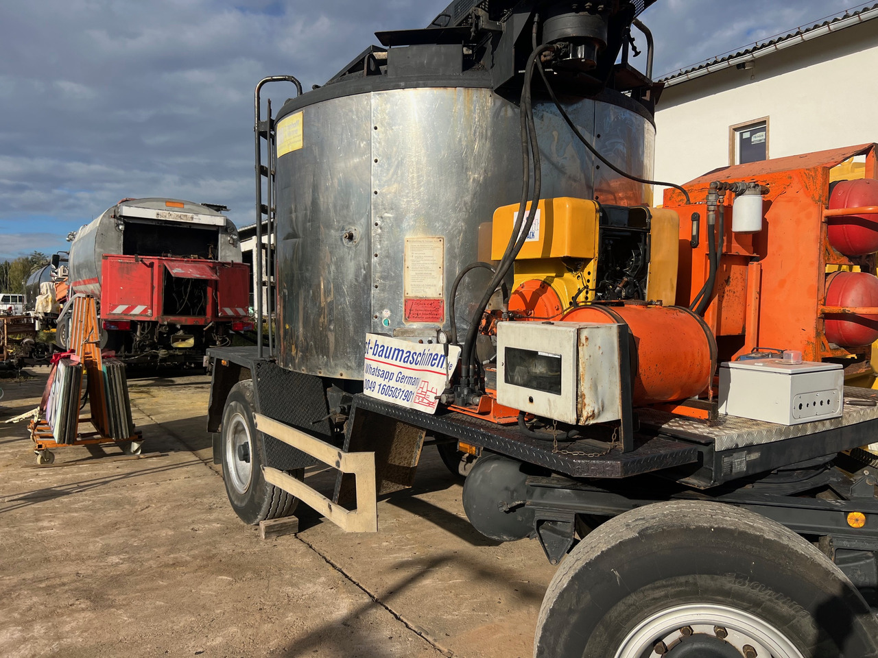 Linnhoff Gusskocher GTH 12 stehend - آلات البناء: صورة 3 Linnhoff Gusskocher GTH 12 stehend - آلات البناء: صورة 3