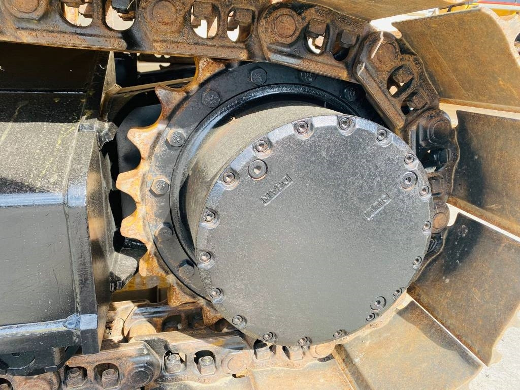 حفار زحاف CAT 317: صورة 15