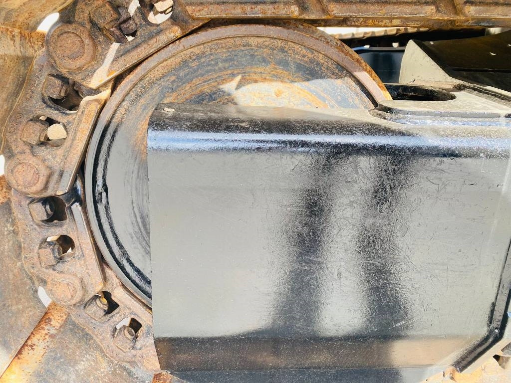 حفار زحاف CAT 317: صورة 16