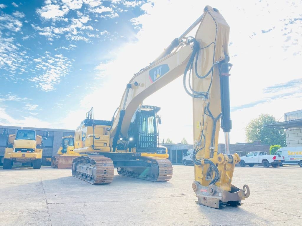 CAT 330 fln - حفار زحاف: صورة 4 CAT 330 fln - حفار زحاف: صورة 4