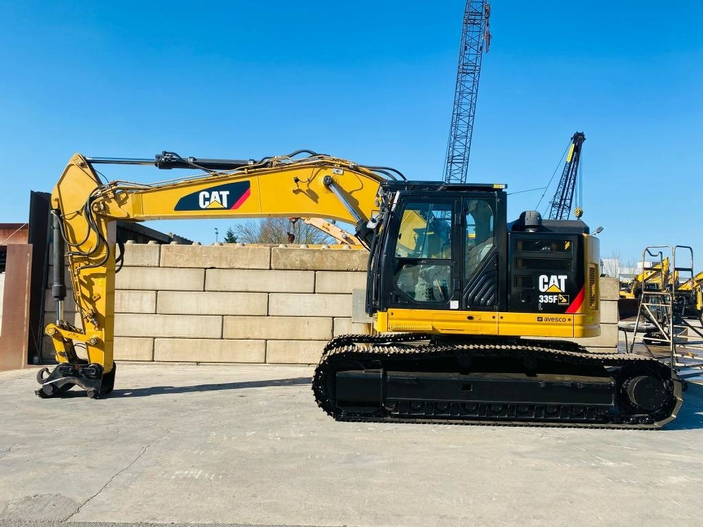 CAT 335 F L CR - حفار زحاف: صورة 1 CAT 335 F L CR - حفار زحاف: صورة 1