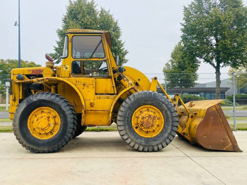 CAT 922 B - اللودر بعجل: صورة 2 CAT 922 B - اللودر بعجل: صورة 2