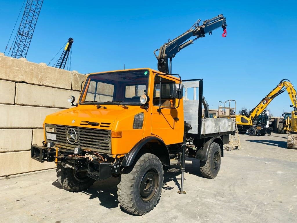 Mercedes-Benz u1000 - شاحنة كرين: صورة 4 Mercedes-Benz u1000 - شاحنة كرين: صورة 4