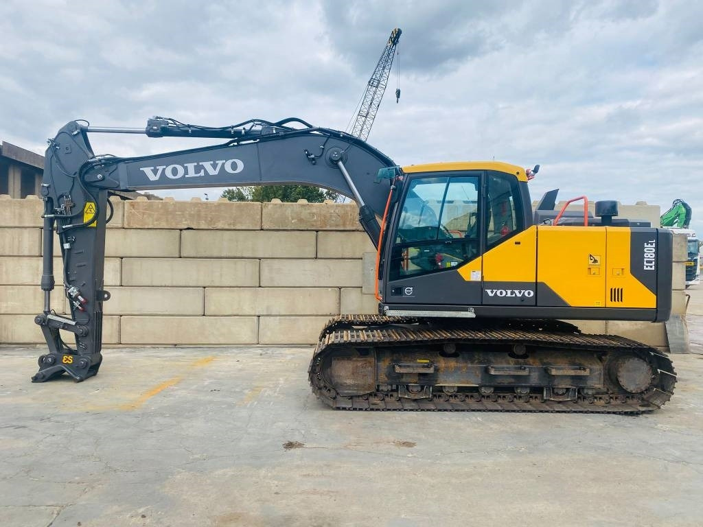 Volvo EC 180 E - حفار زحاف: صورة 1 Volvo EC 180 E - حفار زحاف: صورة 1