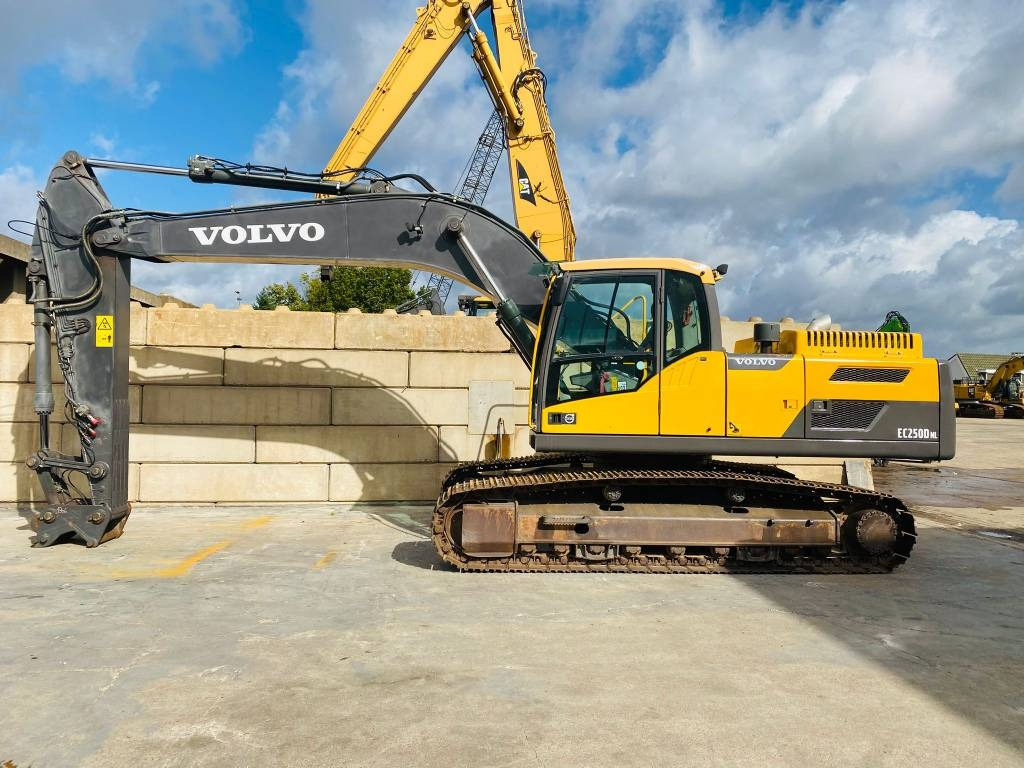 Volvo EC 250 D N L - حفار زحاف: صورة 1 Volvo EC 250 D N L - حفار زحاف: صورة 1