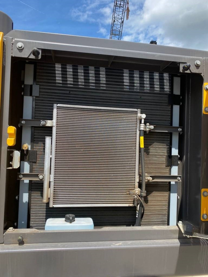 حفار زحاف Volvo ec220el: صورة 15 حفار زحاف Volvo ec220el: صورة 15