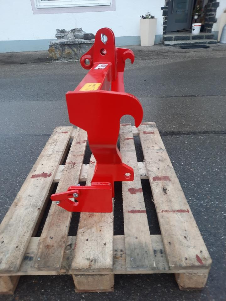 Adapterrahmen FL-Euro auf 3 Punkt Frontlader Hoflader Fendt - ملحق - الآلات الزراعية: صورة 4 Adapterrahmen FL-Euro auf 3 Punkt Frontlader Hoflader Fendt - ملحق - الآلات الزراعية: صورة 4