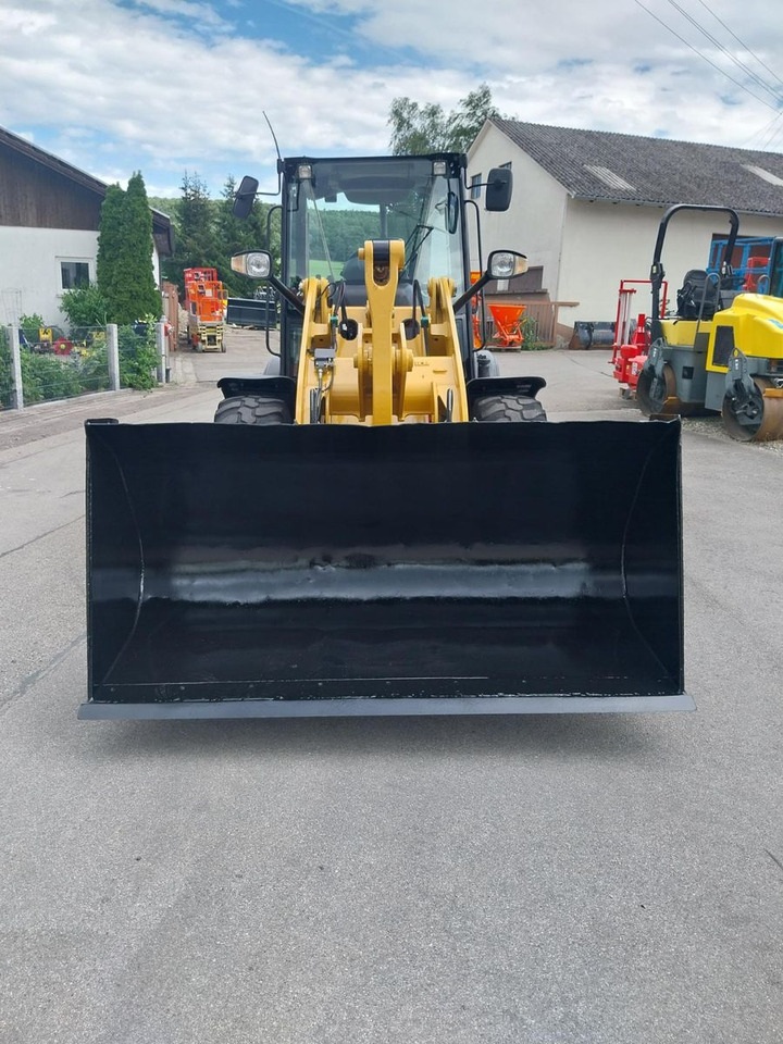 CAT 906H - اللودر بعجل: صورة 2 CAT 906H - اللودر بعجل: صورة 2