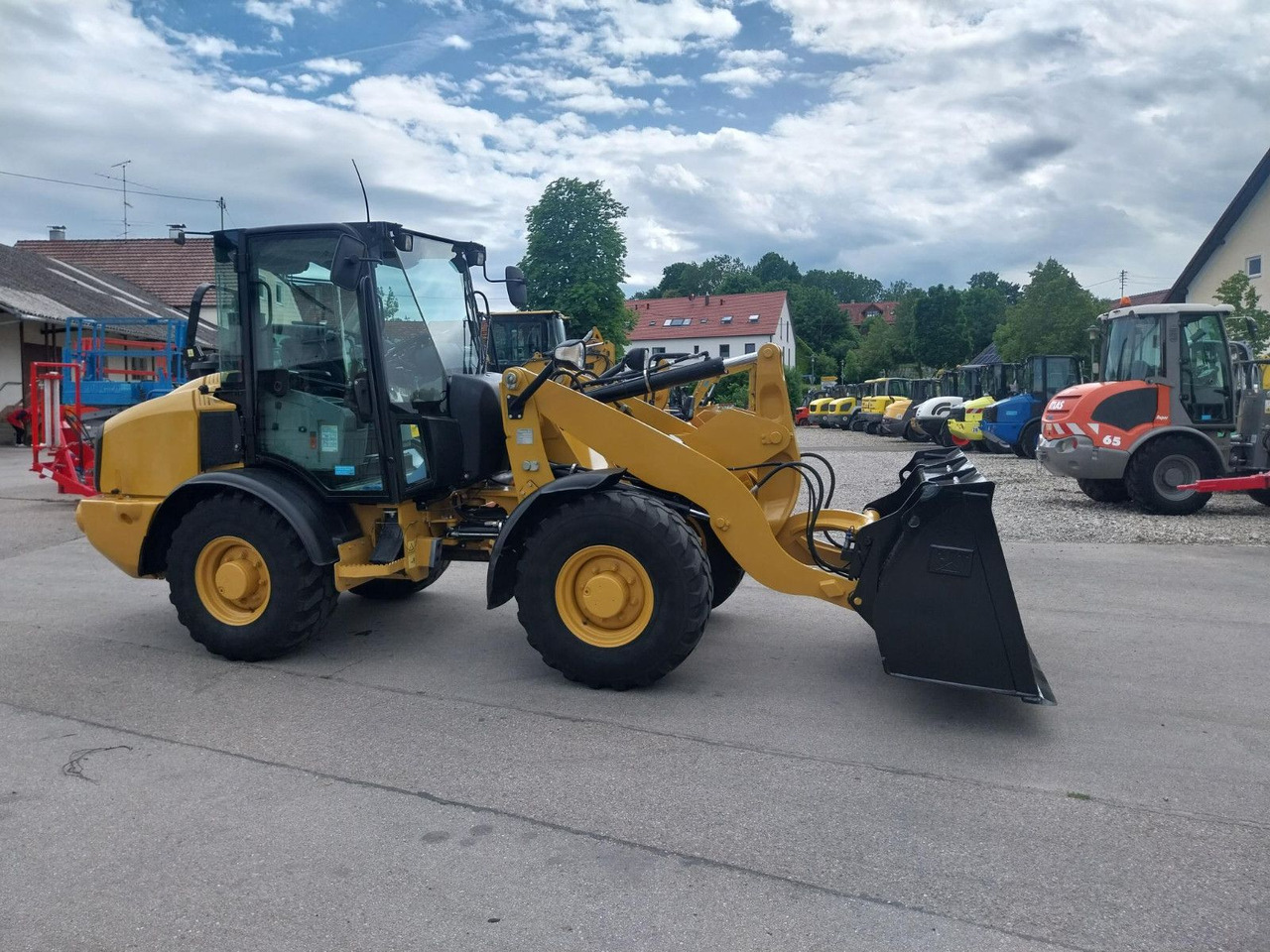 CAT 906H - اللودر بعجل: صورة 3 CAT 906H - اللودر بعجل: صورة 3