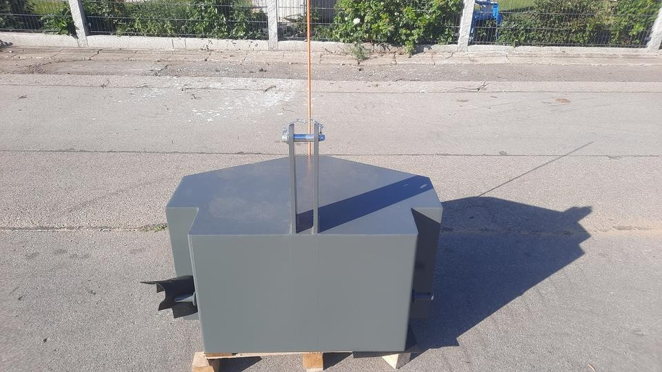 Frontgewicht Ballast Heckgewicht 800kg Traktor Gewicht Fendt - الوزن المعاكس: صورة 2 Frontgewicht Ballast Heckgewicht 800kg Traktor Gewicht Fendt - الوزن المعاكس: صورة 2