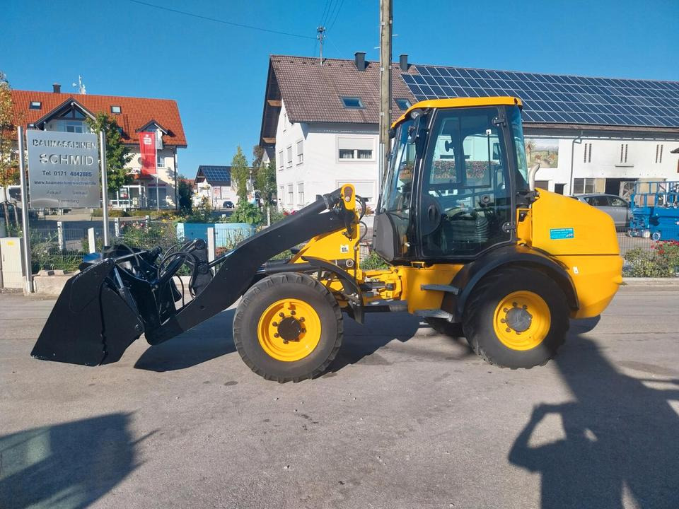 Radlader JCB 409 Hoflader Lader Schaufellader - لودر مفصلي صغير: صورة 1 Radlader JCB 409 Hoflader Lader Schaufellader - لودر مفصلي صغير: صورة 1