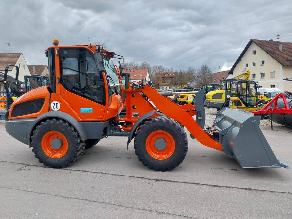 Radlader Liebherr 508 507 506 Hoflader Lader Schaufellader - لودر مفصلي صغير: صورة 3 Radlader Liebherr 508 507 506 Hoflader Lader Schaufellader - لودر مفصلي صغير: صورة 3