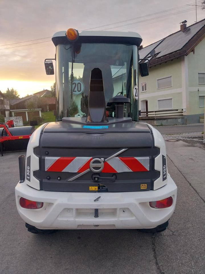 Radlader Volvo L 30 G Hoflader Lader Schaufellader 25 35 20 - لودر مفصلي صغير: صورة 4 Radlader Volvo L 30 G Hoflader Lader Schaufellader 25 35 20 - لودر مفصلي صغير: صورة 4