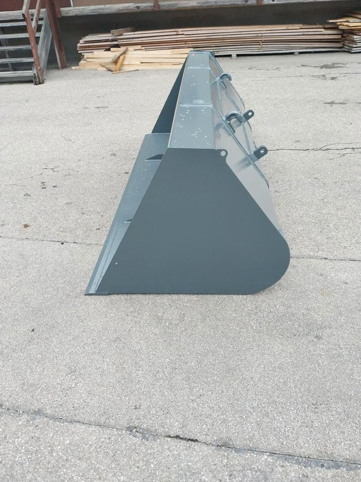 Schaufel 2,4m Euro Volumen Schlepper Frontladerschaufel Fendt - بكت شيول: صورة 5 Schaufel 2,4m Euro Volumen Schlepper Frontladerschaufel Fendt - بكت شيول: صورة 5