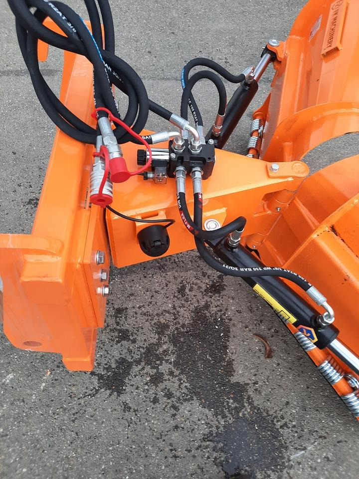 Schneeschild Vario 1,3m Schlepper Radlader Hoftrac Kramer Honda - كاسحة ثلوج: صورة 5 Schneeschild Vario 1,3m Schlepper Radlader Hoftrac Kramer Honda - كاسحة ثلوج: صورة 5