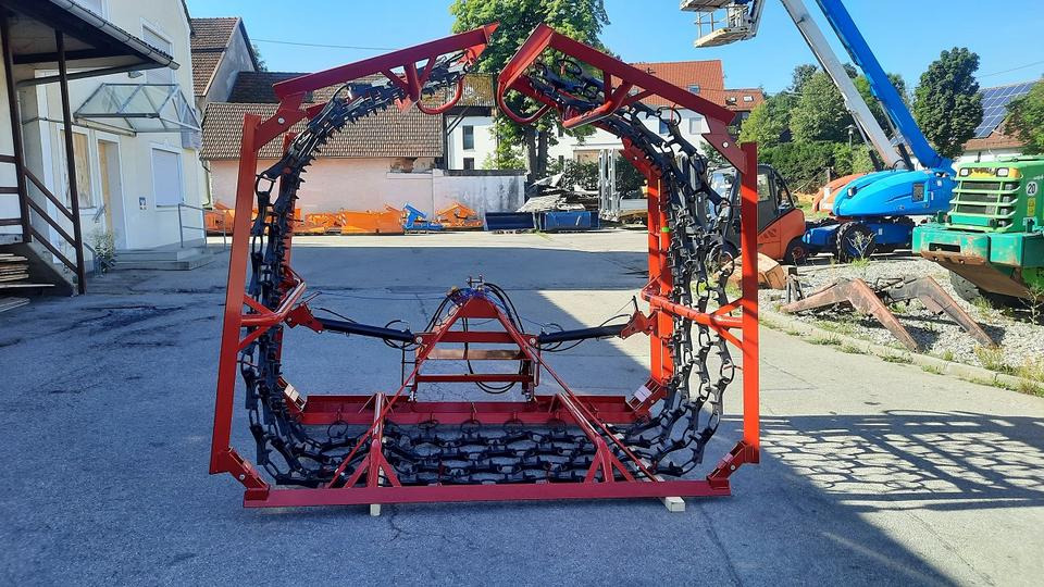 Wiesenegge 6 - 8m Wiesenstriegel Wiesenschleppe Traktor Egge - مسلفة سلسلية: صورة 1 Wiesenegge 6 - 8m Wiesenstriegel Wiesenschleppe Traktor Egge - مسلفة سلسلية: صورة 1