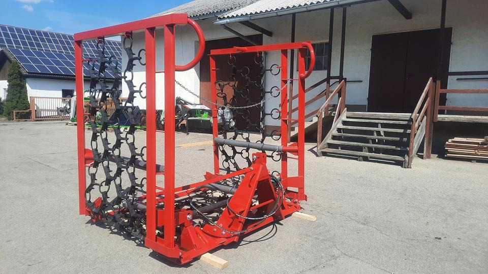 Neue Wiesenegge 6m hydraulisch Wiesenschleppe Fendt Schlepper - مسلفة سلسلية: صورة 1 Neue Wiesenegge 6m hydraulisch Wiesenschleppe Fendt Schlepper - مسلفة سلسلية: صورة 1