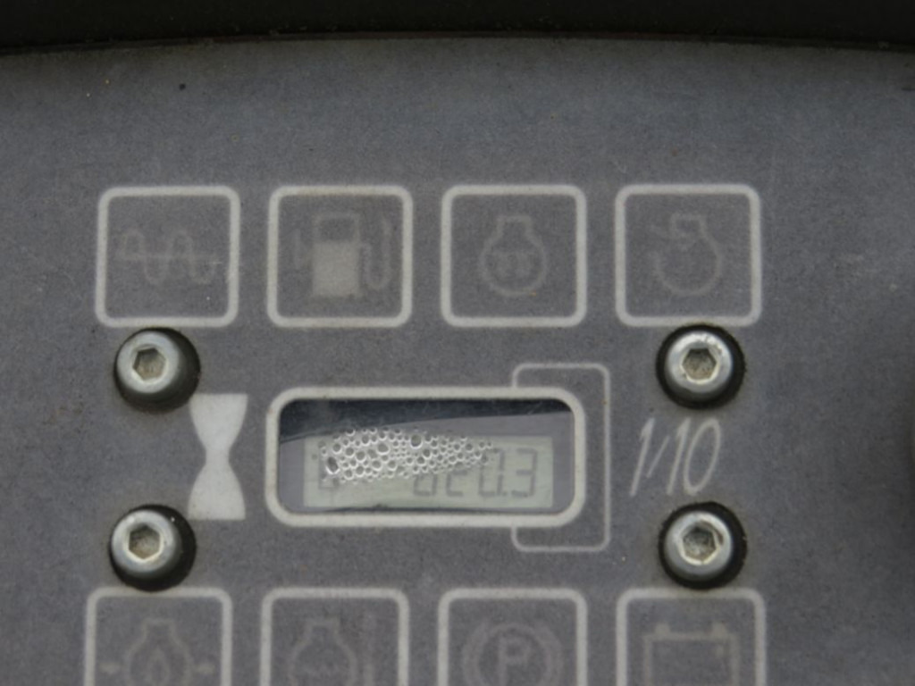 CATERPILLAR Tandem-Vibrationswalze CB14 B Baumaschine - مدحلة: صورة 4 CATERPILLAR Tandem-Vibrationswalze CB14 B Baumaschine - مدحلة: صورة 4