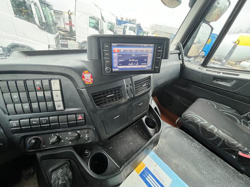 شاحنة التعدين IVECO-MAGIRUS TRACKER AD450TW 4 Achs Muldenkipper Meiller: صورة 11