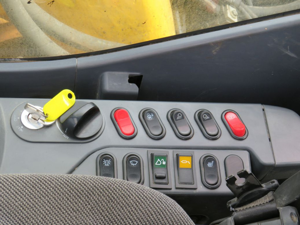 KOMATSU HANOMAG Mobilbagger PW 148 - 8 Bagger 6.824h Deutsch top - حفارة دولاب: صورة 2 KOMATSU HANOMAG Mobilbagger PW 148 - 8 Bagger 6.824h Deutsch top - حفارة دولاب: صورة 2