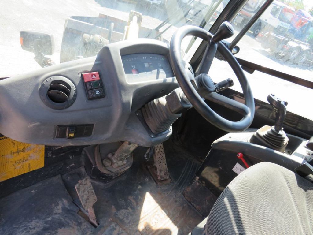 KOMATSU HANOMAG Radlader WA 80 - 6 Radlader - اللودر بعجل: صورة 5 KOMATSU HANOMAG Radlader WA 80 - 6 Radlader - اللودر بعجل: صورة 5