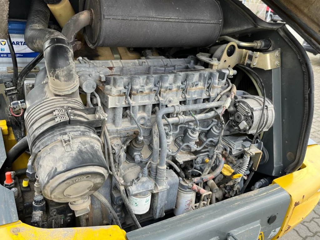 KRAMER WERKE Radlader 750 Allrad Radlader Klappschaufel+Gabel - اللودر بعجل: صورة 2 KRAMER WERKE Radlader 750 Allrad Radlader Klappschaufel+Gabel - اللودر بعجل: صورة 2