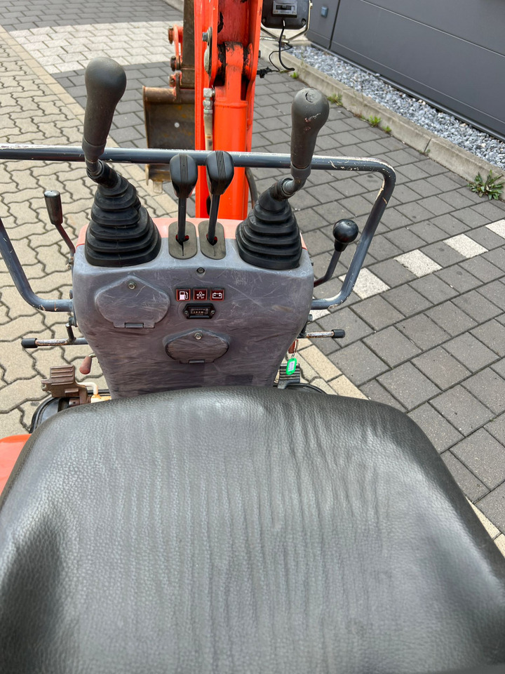 KUBOTA Minibagger U 10 - 3 Minibagger Kurzheck - حفارة مُصَّغرة: صورة 5 KUBOTA Minibagger U 10 - 3 Minibagger Kurzheck - حفارة مُصَّغرة: صورة 5