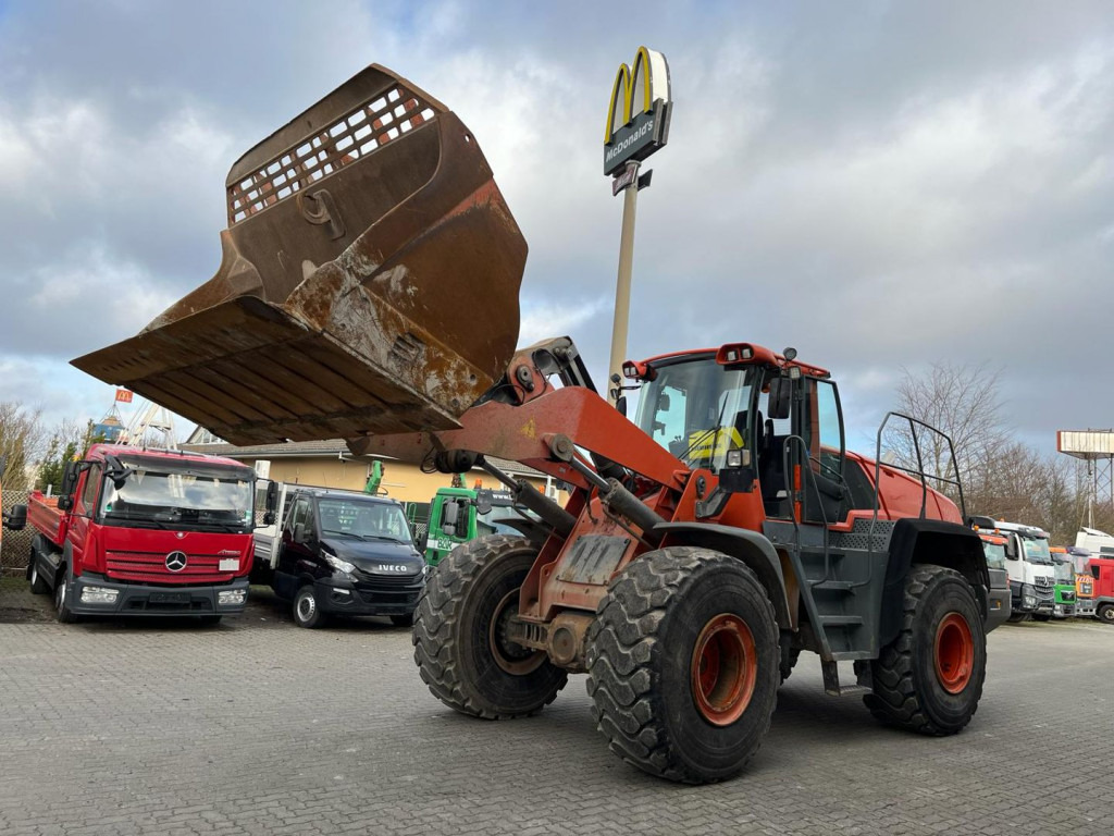 LIEBHERR Radlader L 566 Radlader - اللودر بعجل: صورة 1 LIEBHERR Radlader L 566 Radlader - اللودر بعجل: صورة 1
