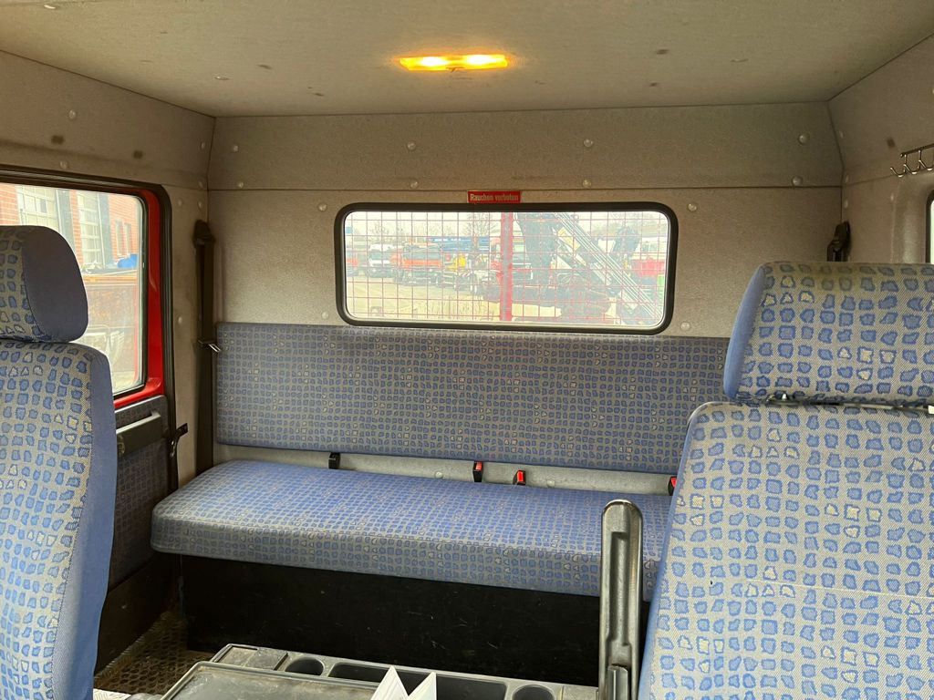 شاحنات مسطحة, شاحنة كرين MAN LE 12.225 LC Pritsche Heckkran 6 Zylinder Doka Topzust: صورة 7