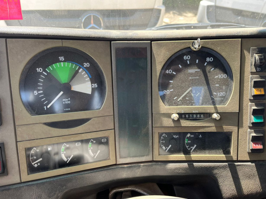 شاحنة ذات خطاف, شاحنة كرين MAN MAN F2000 Abrollkipper mit Kran 27.342 6x4: صورة 8 شاحنة ذات خطاف, شاحنة كرين MAN MAN F2000 Abrollkipper mit Kran 27.342 6x4: صورة 8