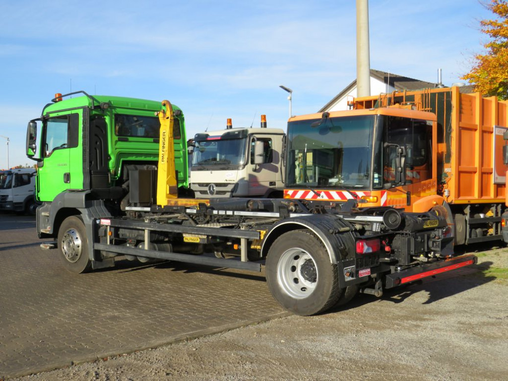 MAN MAN TG-S Abrollkipper 18.320 BL - شاحنة ذات خطاف: صورة 3 MAN MAN TG-S Abrollkipper 18.320 BL - شاحنة ذات خطاف: صورة 3