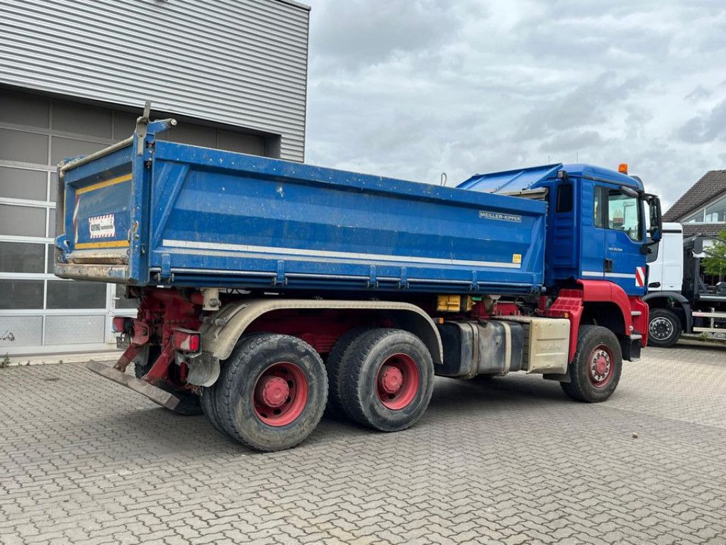 MAN TG-S 26.500 6x6 BB 3-Achs Allradkipper Bordmatik - شاحنة قلاب: صورة 4 MAN TG-S 26.500 6x6 BB 3-Achs Allradkipper Bordmatik - شاحنة قلاب: صورة 4