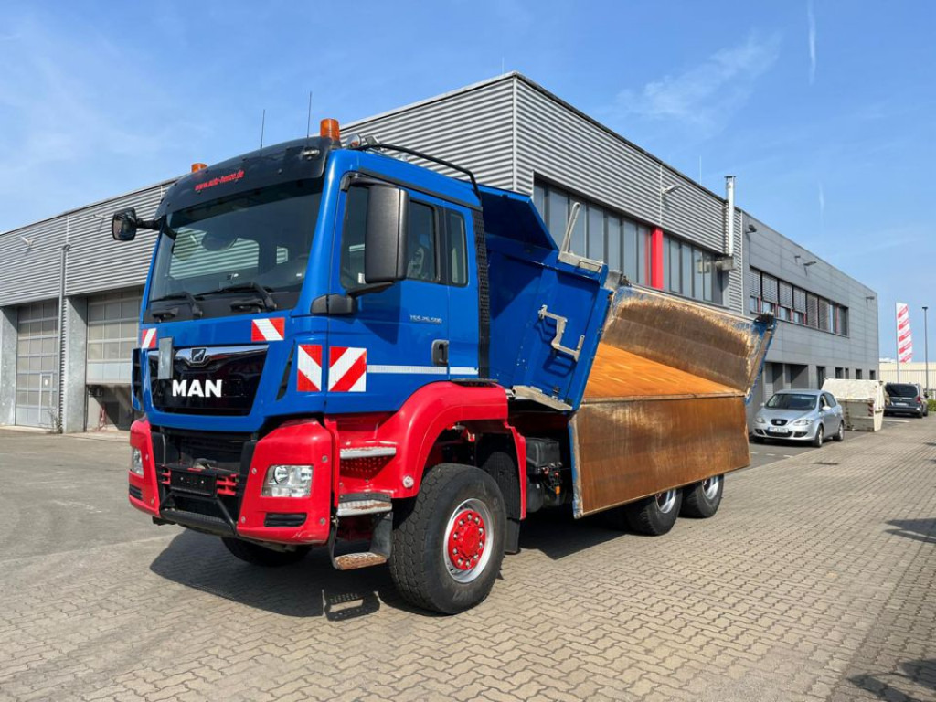 MAN TG-S 26.500 6x6 BB 3-Achs Allradkipper Bordmatik - شاحنة قلاب: صورة 1 MAN TG-S 26.500 6x6 BB 3-Achs Allradkipper Bordmatik - شاحنة قلاب: صورة 1