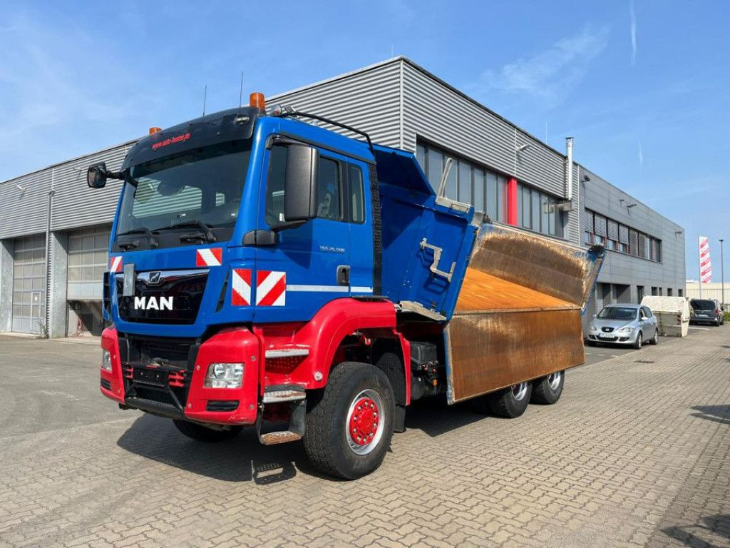 MAN TG-S 26.500 6x6 BB 3-Achs Allradkipper Bordmatik - شاحنة قلاب: صورة 1 MAN TG-S 26.500 6x6 BB 3-Achs Allradkipper Bordmatik - شاحنة قلاب: صورة 1