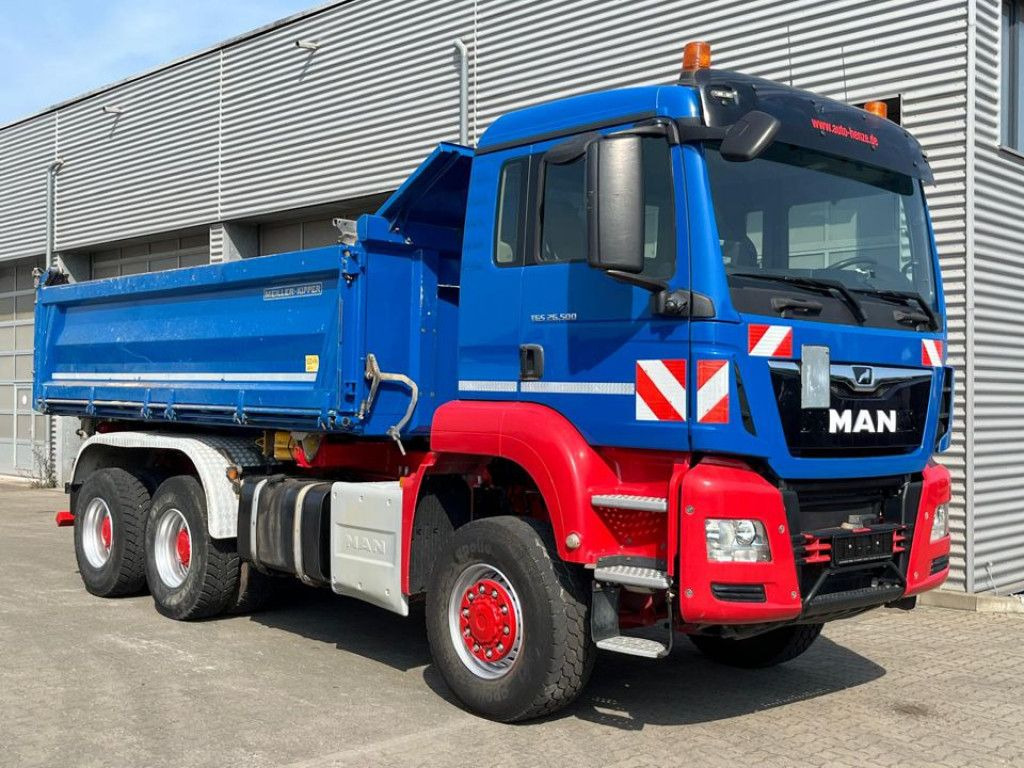 MAN TG-S 26.500 6x6 BB 3-Achs Allradkipper Bordmatik - شاحنة قلاب: صورة 2 MAN TG-S 26.500 6x6 BB 3-Achs Allradkipper Bordmatik - شاحنة قلاب: صورة 2