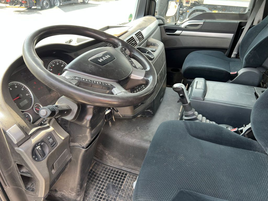 MAN TG-S 35.400 8x6H 4 Achs Muldenkipper Carnehl - شاحنة نقل المخلفات: صورة 5 MAN TG-S 35.400 8x6H 4 Achs Muldenkipper Carnehl - شاحنة نقل المخلفات: صورة 5
