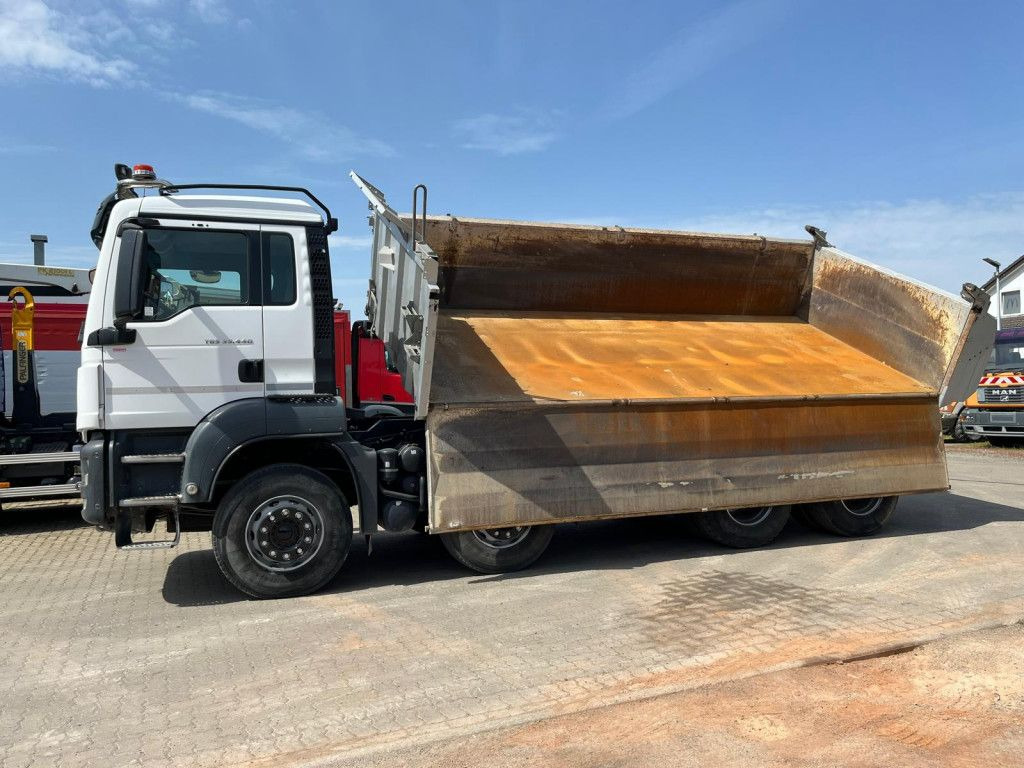 MAN TG-S 35.440 8x4 BB 4-Achs Kipper MeillerBordmati - شاحنة قلاب: صورة 3 MAN TG-S 35.440 8x4 BB 4-Achs Kipper MeillerBordmati - شاحنة قلاب: صورة 3