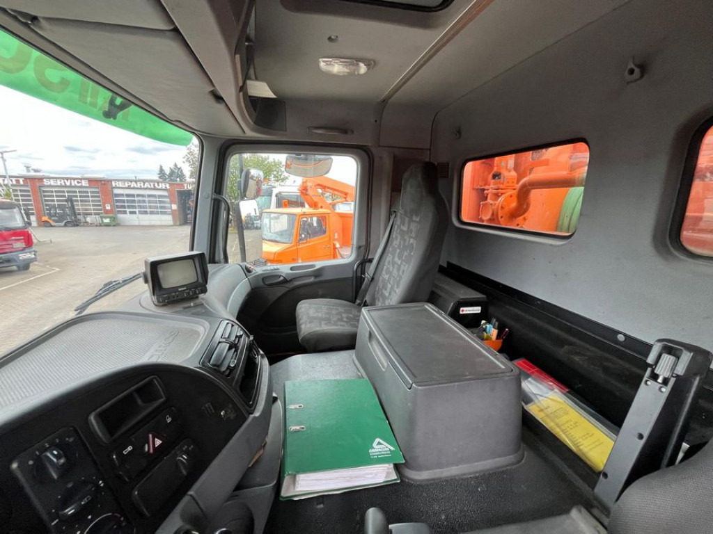 MERCEDES-BENZ Actros 2644 L 6x4 Saug + Spülwagen Kombi Saug+Spül super Zustand - شاحنة الشفط: صورة 2 MERCEDES-BENZ Actros 2644 L 6x4 Saug + Spülwagen Kombi Saug+Spül super Zustand - شاحنة الشفط: صورة 2