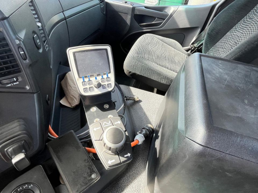 MERCEDES-BENZ Arocs 2135 AK 4x4 2-Achs Allradkipper Kommunalhydr. - شاحنة قلاب: صورة 2 MERCEDES-BENZ Arocs 2135 AK 4x4 2-Achs Allradkipper Kommunalhydr. - شاحنة قلاب: صورة 2