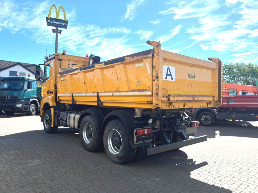 MERCEDES-BENZ Arocs 2663 6x4 3-Achs Kipper Meiller Bordmatik - شاحنة قلاب: صورة 4 MERCEDES-BENZ Arocs 2663 6x4 3-Achs Kipper Meiller Bordmatik - شاحنة قلاب: صورة 4