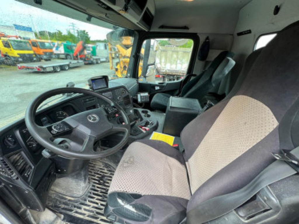 MERCEDES-BENZ Arocs 3240 B 8x4 Betonmischer Deutsch Top AP Achsen - شاحنة: صورة 5 MERCEDES-BENZ Arocs 3240 B 8x4 Betonmischer Deutsch Top AP Achsen - شاحنة: صورة 5