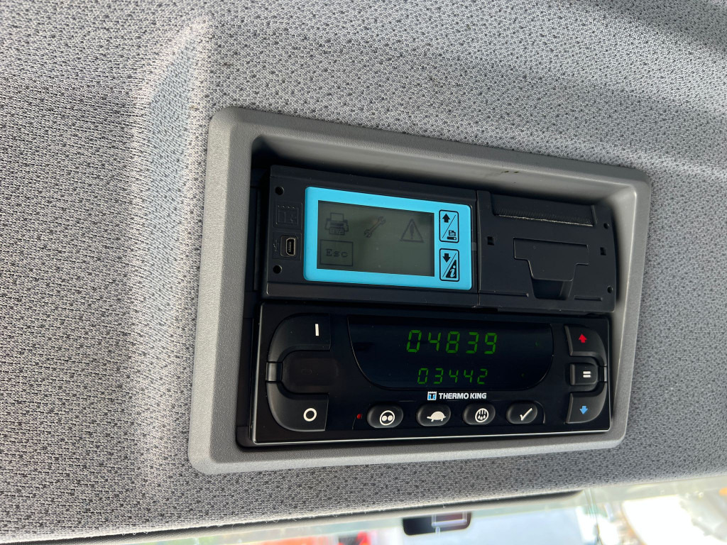 MERCEDES-BENZ Atego 1224 L Kühlkoffer LBW Tiefkühler 6,2m LBW - شاحنة الفريزر: صورة 2 MERCEDES-BENZ Atego 1224 L Kühlkoffer LBW Tiefkühler 6,2m LBW - شاحنة الفريزر: صورة 2