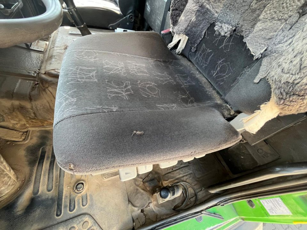MERCEDES-BENZ SK 3535 AK 8x8 4 Achs Muldenkipper Meiller Deutsch - شاحنة قلاب: صورة 3 MERCEDES-BENZ SK 3535 AK 8x8 4 Achs Muldenkipper Meiller Deutsch - شاحنة قلاب: صورة 3