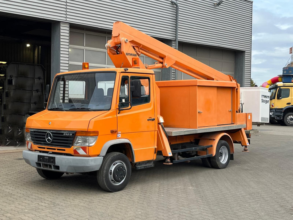MERCEDES-BENZ Vario 612 D Hubarbeitsbühne Arbeitshöhe 18m - منصة تلسكوبية محمولة على شاحنة: صورة 1 MERCEDES-BENZ Vario 612 D Hubarbeitsbühne Arbeitshöhe 18m - منصة تلسكوبية محمولة على شاحنة: صورة 1