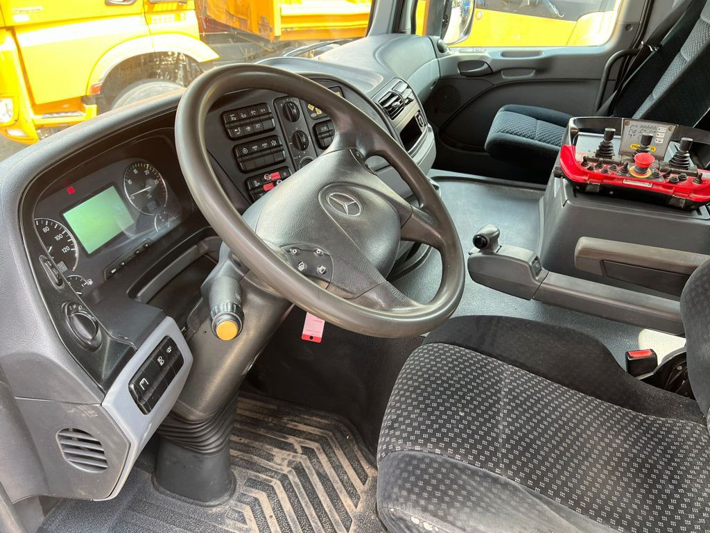 Mercedes-Benz Actros 1841 K 2-Achs Kipper Kran Funk/2xhydr+Gre Mercedes-Benz Actros 1841 K 2-Achs Kipper Kran Funk/2xhydr+Gre - شاحنة قلاب, شاحنة كرين: صورة 5 Mercedes-Benz Actros 1841 K 2-Achs Kipper Kran Funk/2xhydr+Gre Mercedes-Benz Actros 1841 K 2-Achs Kipper Kran Funk/2xhydr+Gre - شاحنة قلاب, شاحنة كرين: صورة 5