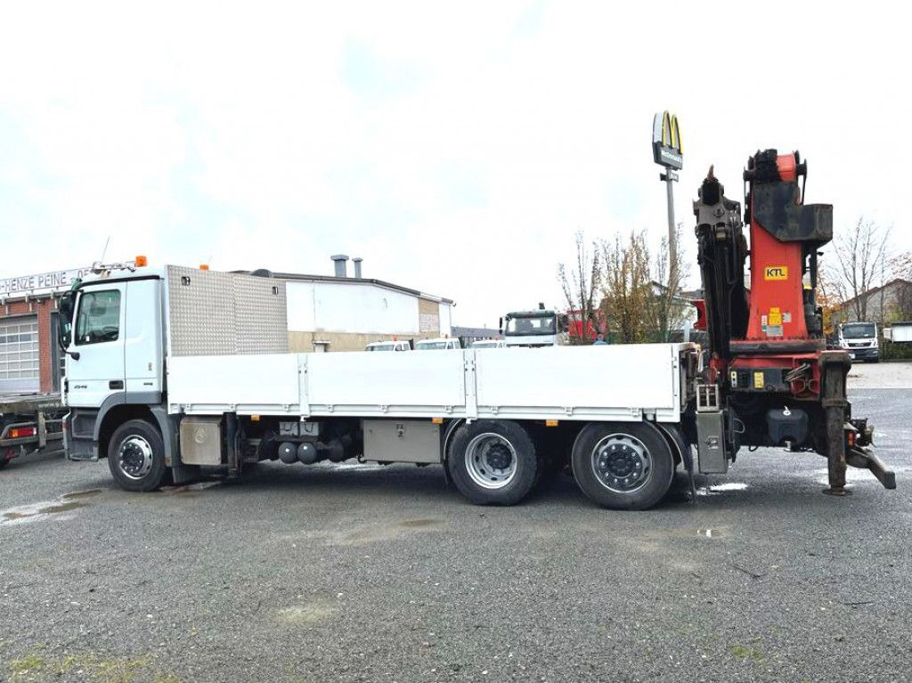 Mercedes-Benz Actros 2546 L 6x2 Pritsche Heckkran Palfinger P - شاحنة كرين, شاحنات مسطحة: صورة 4 Mercedes-Benz Actros 2546 L 6x2 Pritsche Heckkran Palfinger P - شاحنة كرين, شاحنات مسطحة: صورة 4