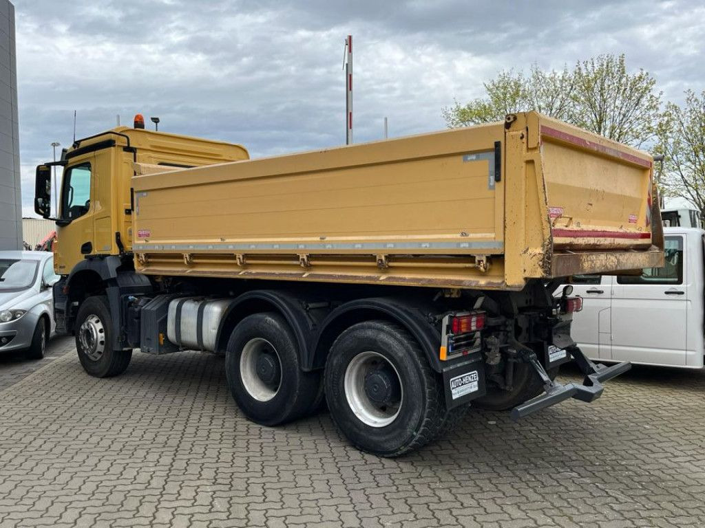 Mercedes-Benz Arocs 2643 K 6x4 3-Achs Kipper Blatt/Blatt, AP A - شاحنة قلاب: صورة 4 Mercedes-Benz Arocs 2643 K 6x4 3-Achs Kipper Blatt/Blatt, AP A - شاحنة قلاب: صورة 4