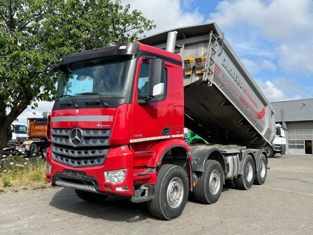 Mercedes-Benz Arocs 4145 8x4 4 Achs Muldenkipper Carnehl Halfp - شاحنة نقل المخلفات: صورة 1 Mercedes-Benz Arocs 4145 8x4 4 Achs Muldenkipper Carnehl Halfp - شاحنة نقل المخلفات: صورة 1