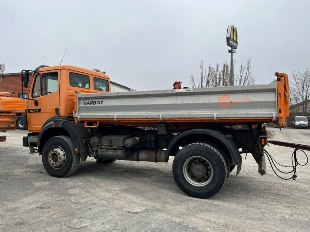 Mercedes-Benz SK 1824 AK 4x4 2-Achs Allradkipper - شاحنة قلاب: صورة 3 Mercedes-Benz SK 1824 AK 4x4 2-Achs Allradkipper - شاحنة قلاب: صورة 3
