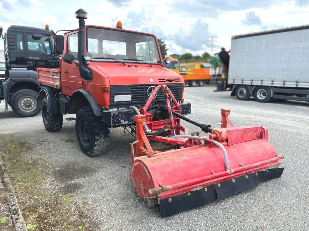 Mercedes-Benz Unimog U 424 2-Achs Allradkipper Front+Heckhydra - شاحنة قلاب: صورة 2 Mercedes-Benz Unimog U 424 2-Achs Allradkipper Front+Heckhydra - شاحنة قلاب: صورة 2